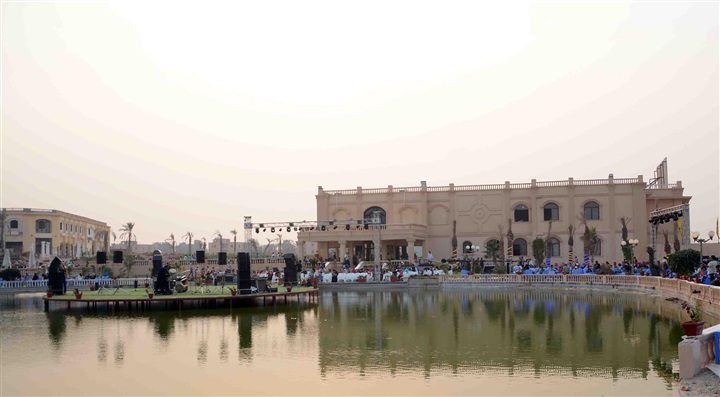 بالصور.. محمود الليثي يشعل حفل نادي بروسيا بالصور.. محمود الليثي يشعل حفل نادي بروسيا