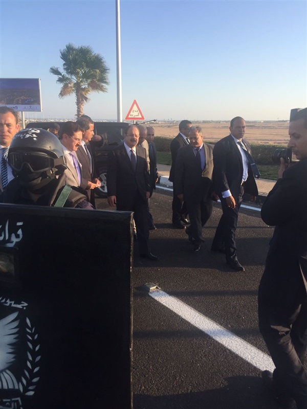 بالصور.. ننشر تفاصيل جولة وزير الداخلية بشرم الشيخ بالصور.. ننشر تفاصيل جولة وزير الداخلية بشرم الشيخ