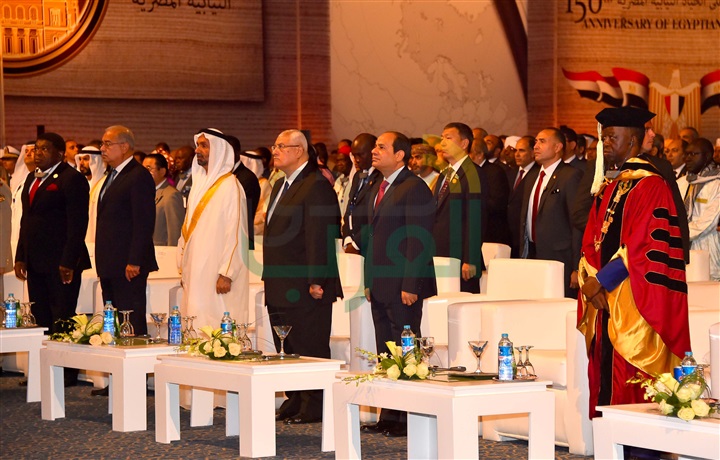 بالصور.. السيسي وعبدالعال وعدلي منصور يتصدرون احتفالية البرلمان