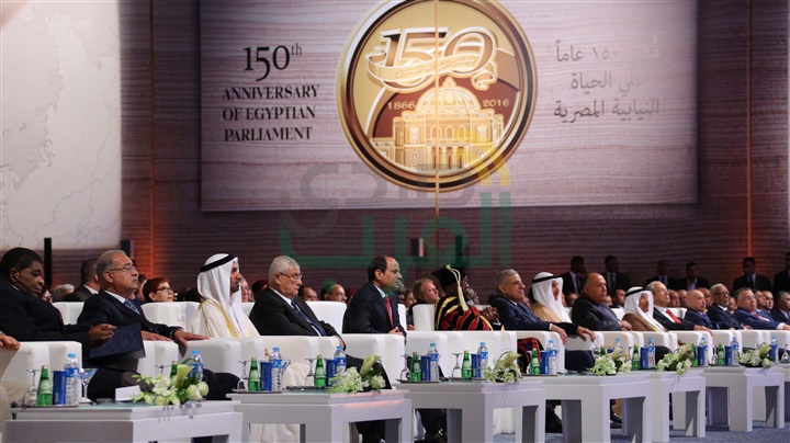 بالصور.. السيسي وعبدالعال وعدلي منصور يتصدرون احتفالية البرلمان
