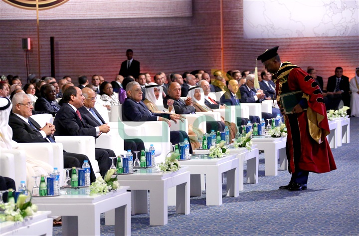 بالصور.. السيسي وعبدالعال وعدلي منصور يتصدرون احتفالية البرلمان
