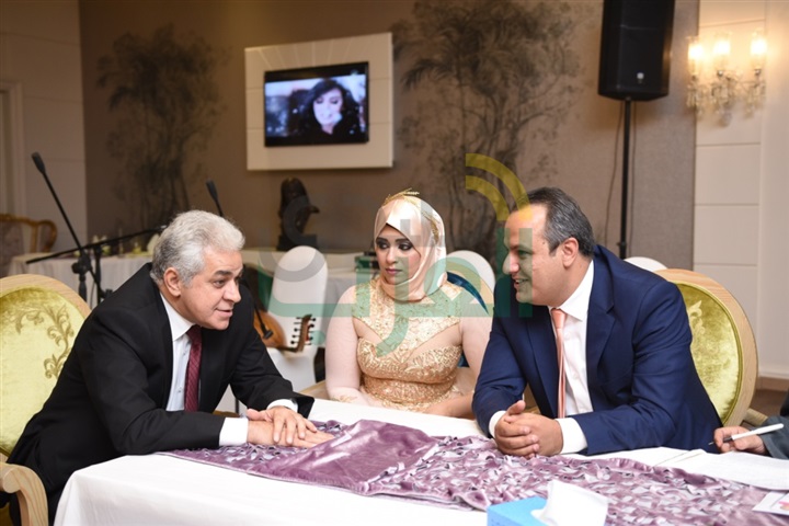بالصور.. نجوم الفن والسياسة في عقد قرآن دكتور وليد سمير والدكتوره آلاء السنجيدي بالصور.. نجوم الفن والسياسة في عقد قرآن دكتور وليد سمير والدكتوره آلاء السنجيدي