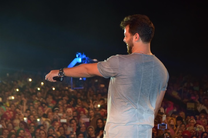 بالصور.. محمد رشاد يشعل حفل جامعة الدلتا بالصور.. محمد رشاد يشعل حفل جامعة الدلتا