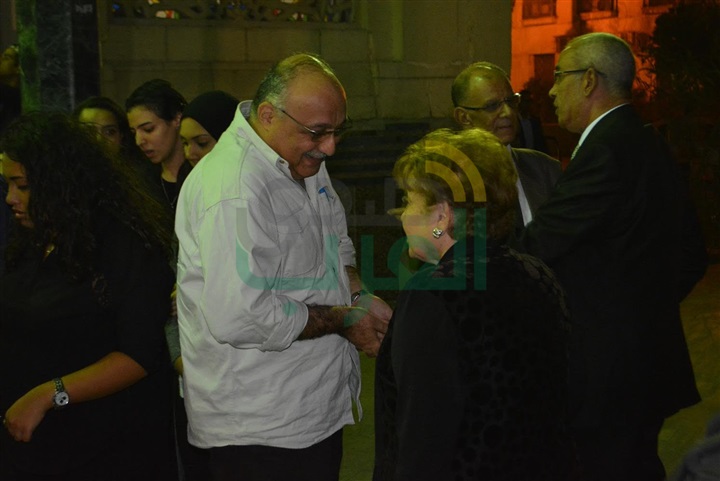 بالصور.. فتحي سرور وعمرو موسي ونجوم السياسه والمجتمع في عزاء الشاعر فاروق شوشه