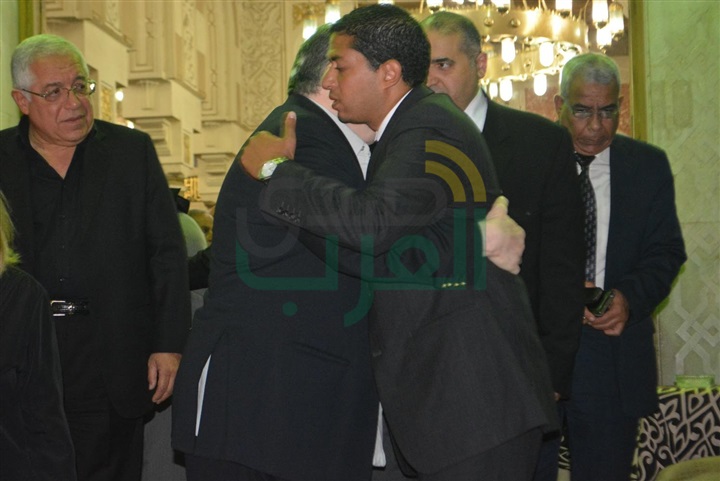 بالصور.. فتحي سرور وعمرو موسي ونجوم السياسه والمجتمع في عزاء الشاعر فاروق شوشه