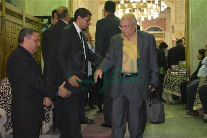 بالصور.. فتحي سرور وعمرو موسي ونجوم السياسه والمجتمع في عزاء الشاعر فاروق شوشه