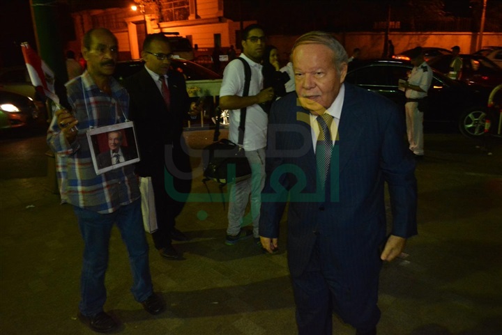 بالصور.. فتحي سرور وعمرو موسي ونجوم السياسه والمجتمع في عزاء الشاعر فاروق شوشه
