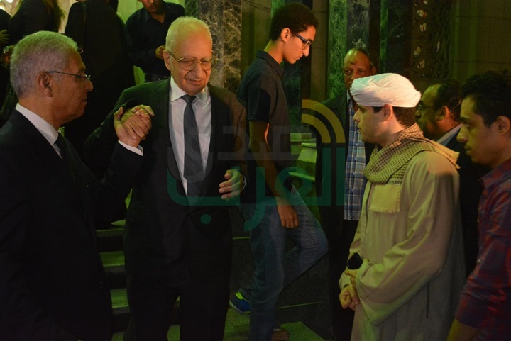 بالصور.. فتحي سرور وعمرو موسي ونجوم السياسه والمجتمع في عزاء الشاعر فاروق شوشه