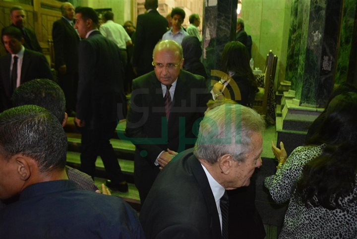 بالصور.. فتحي سرور وعمرو موسي ونجوم السياسه والمجتمع في عزاء الشاعر فاروق شوشه