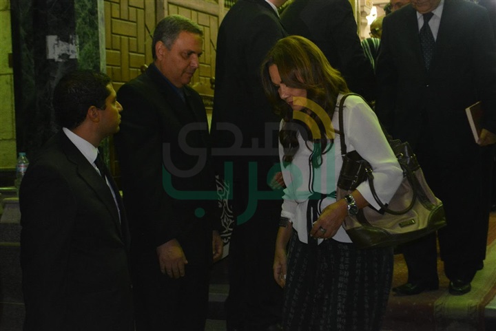 بالصور.. فتحي سرور وعمرو موسي ونجوم السياسه والمجتمع في عزاء الشاعر فاروق شوشه