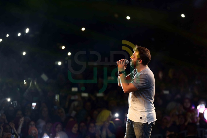 بالصور.. نيكول سابا ومحمد رشاد يشعلان حفل جامعة الدلتا