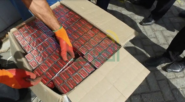 بالصور.. إحباط تهريب 21 مليون قرص مخدر إلى داخل البلاد