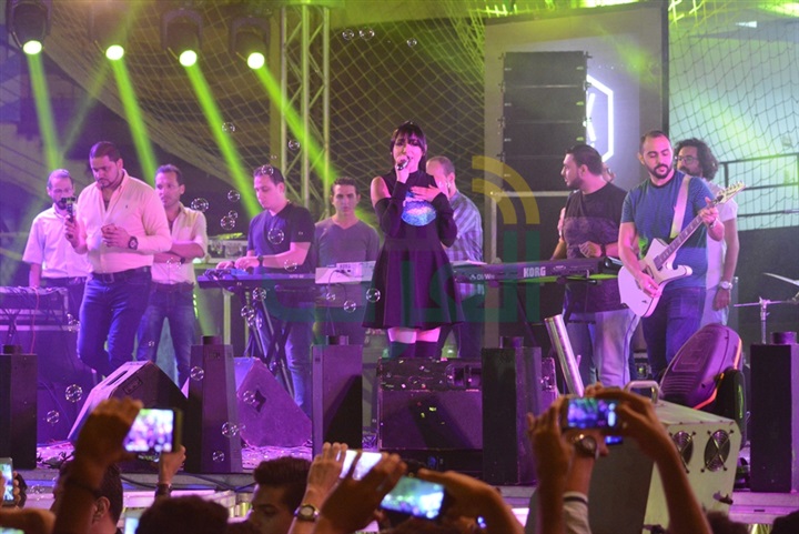 بالصور.. ساندي تشعل حفل نادي مدينة نصر بالصور.. ساندي تشعل حفل نادي مدينة نصر