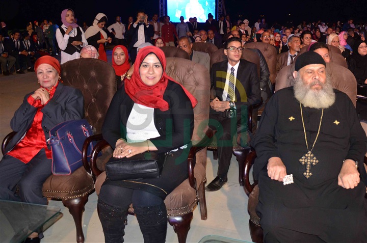 بالصور.. حفل تخريج طلاب جامعة النهضة بسفح الأهرامات بالصور.. حفل تخريج طلاب جامعة النهضة بسفح الأهرامات