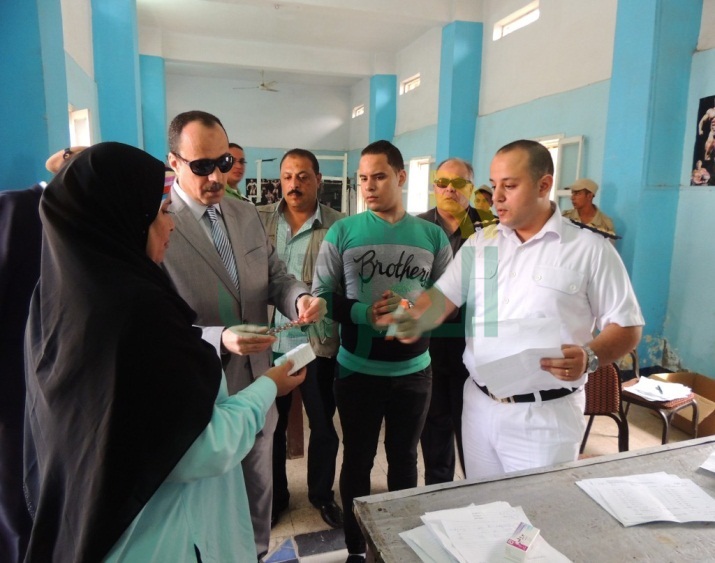 الداخلية توجه قوافل طبية للكشف على نزلاء السجون ورجال الشرطة وأسرهم