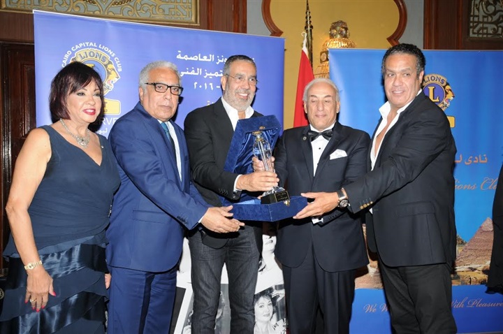 بالصور .. تكريم لبلبة وسامي العدل في حفل "تسليم " نادي ليونز العاصمة بالصور .. تكريم لبلبة وسامي العدل في حفل "تسليم " نادي ليونز العاصمة