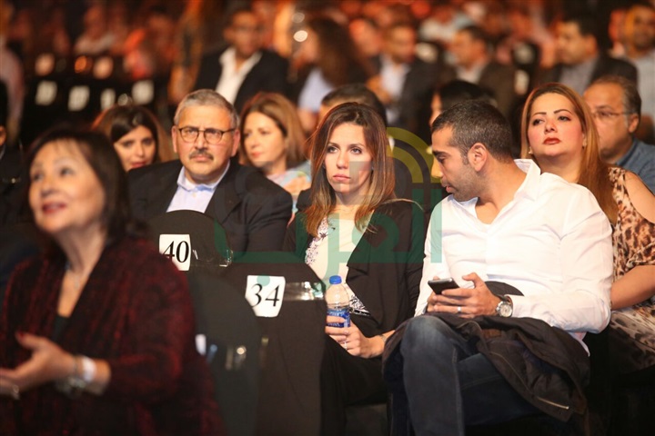 بالصور.. بدء حفل المطرب العالمي "بولتون" بأرض المعارض بالصور.. بدء حفل المطرب العالمي "بولتون" بأرض المعارض