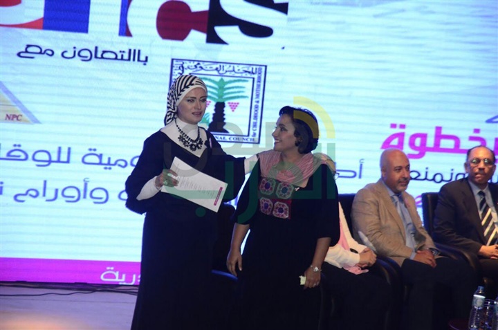 بالصور.. الجمعية القومية تكرم رجاء الجداوي بالإسكندرية بالصور.. الجمعية القومية تكرم رجاء الجداوي بالإسكندرية