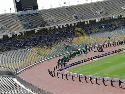 بالصور.. جماهير الزمالك تغزو ستاد برج العرب 