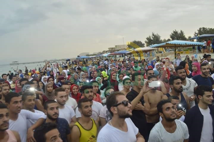 بالصور..طلاب جامعة القاهرة فى حفل غنائى على شواطئ "السخنة" بالصور..طلاب جامعة القاهرة فى حفل غنائى على شواطئ "السخنة"