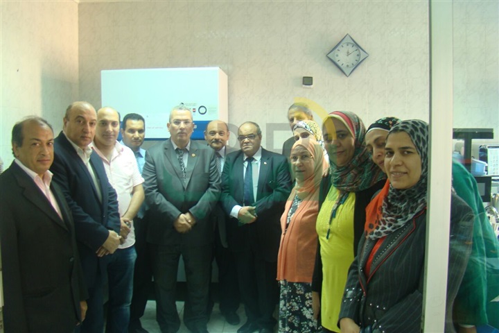 بالصور.. رئيس جامعة بنها يفتتح معمل البيولوجيا الجزئية