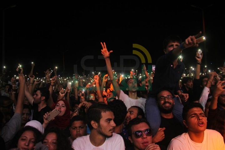 بالصور.. شارموفرز يشعل حفل "كايرو فيستفال" بالصور.. شارموفرز يشعل حفل "كايرو فيستفال"