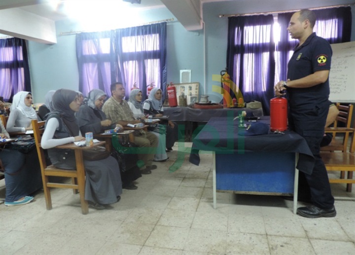 "الحماية المدنية" تدرّب طلبة المدارس على التعامل مع الحرائق