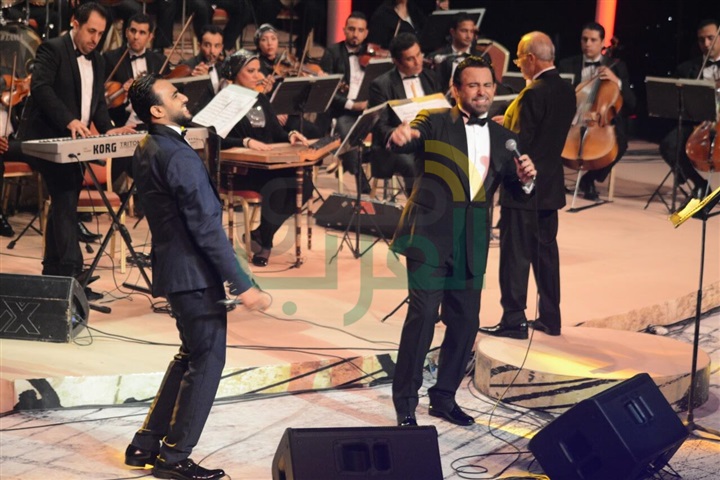 بالصور.. عاصي الحلاني يبدأ الحفل على أنغام كبيرة يا مصر
