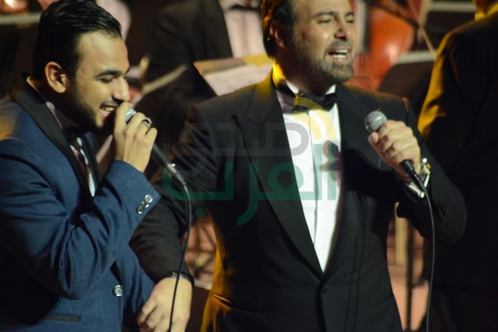 بالصور.. عاصي الحلاني يبدأ الحفل على أنغام كبيرة يا مصر