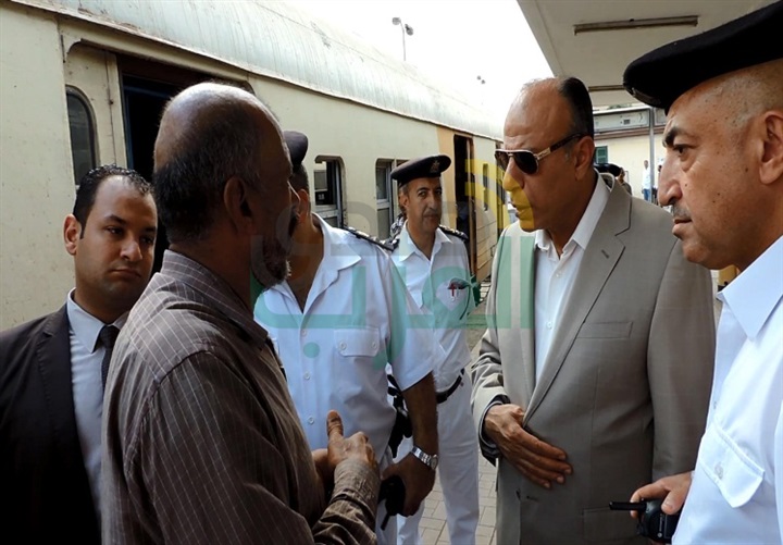 مساعد وزير الداخلية يتابع الحالة الأمنية بالسكك الحديدية والمترو 