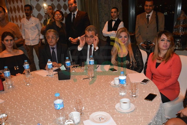 بالصور.. تكريم فيفى عبده وشمس الكويتيه فى المنتدى العربي للثقافه بالصور.. تكريم فيفى عبده وشمس الكويتيه فى المنتدى العربي للثقافه