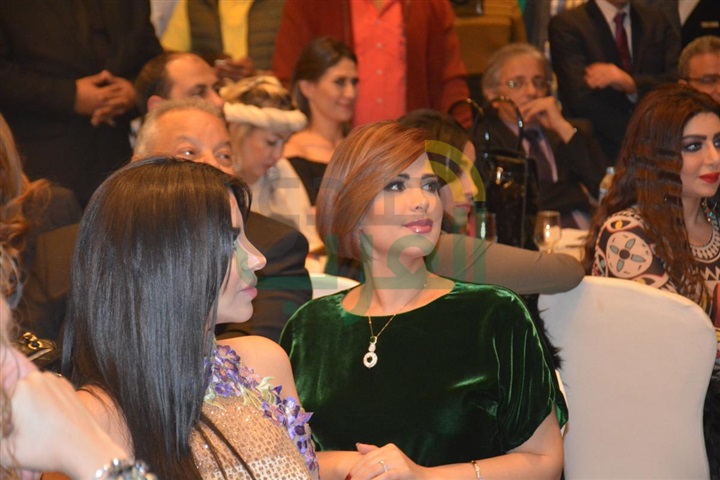 بالصور.. تكريم فيفى عبده وشمس الكويتيه فى المنتدى العربي للثقافه بالصور.. تكريم فيفى عبده وشمس الكويتيه فى المنتدى العربي للثقافه