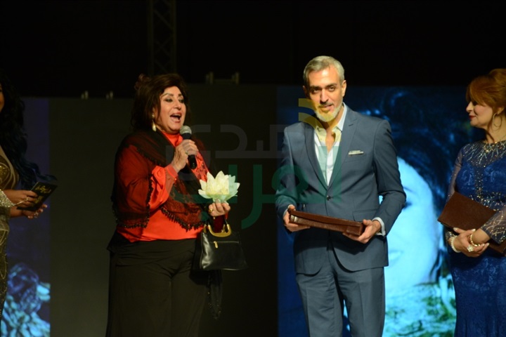 عرض الازياء السنوى ل" بهيج حسين" بحضور نجوم الفن والمجتمع عرض الازياء السنوى ل" بهيج حسين" بحضور نجوم الفن والمجتمع
