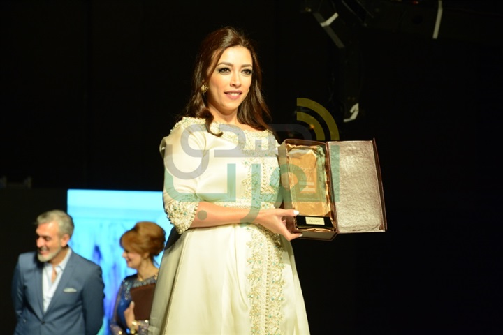 عرض الازياء السنوى ل" بهيج حسين" بحضور نجوم الفن والمجتمع عرض الازياء السنوى ل" بهيج حسين" بحضور نجوم الفن والمجتمع