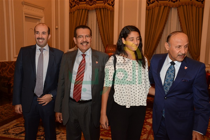 شاهد.. زيارة الوفد البحريني للتوأمة في مجال التنس الأراضي 