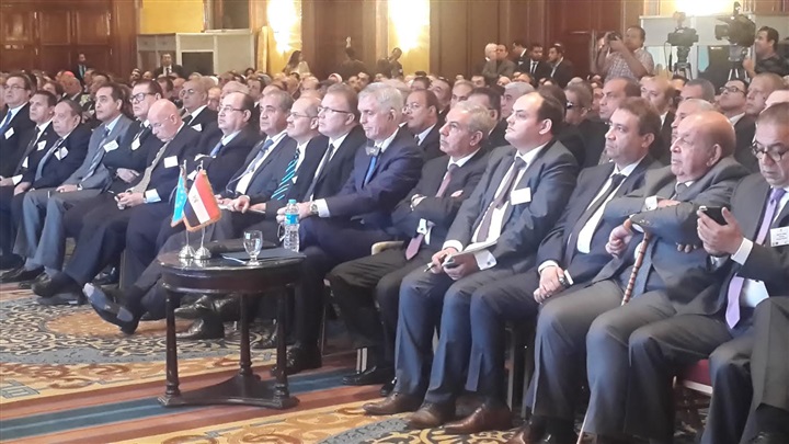 وزير التجارة والصناعة يعلن إطلاق استراتيجية لتعزيز التنمية وزير التجارة والصناعة يعلن إطلاق استراتيجية لتعزيز التنمية