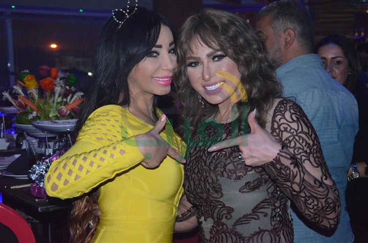 بالصور.. سمير صبرى يحتفل بعيد ميلاد الاعلامية مها عثمان بالصور.. سمير صبرى يحتفل بعيد ميلاد الاعلامية مها عثمان