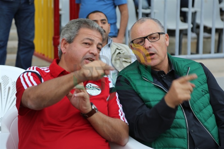 بالصور.. وزير الرياضة يشهد مران المنتخب بإستاد برج العرب