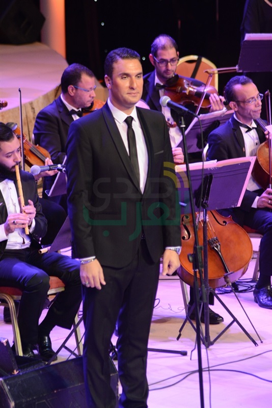 بالصور .. صفوان بهلون يقدم ليله طربيه في حب الوطن بمهرجان الموسيقي العربيه بالصور .. صفوان بهلون يقدم ليله طربيه في حب الوطن بمهرجان الموسيقي العربيه