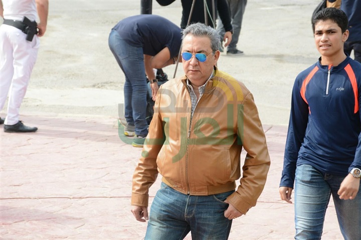 بالصور.. نجوم مصر في وداع الفنان محمود عبد العزيز بالصور.. نجوم مصر في وداع الفنان محمود عبد العزيز