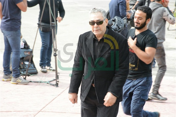 بالصور.. نجوم مصر في وداع الفنان محمود عبد العزيز بالصور.. نجوم مصر في وداع الفنان محمود عبد العزيز