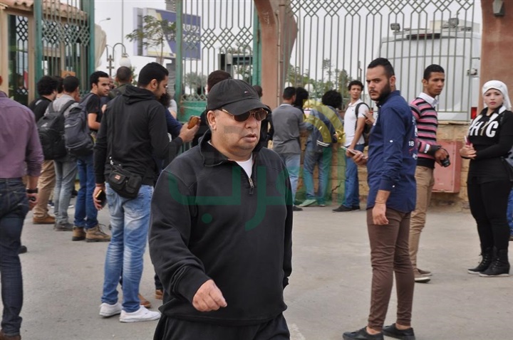 بالصور.. نجوم مصر في وداع الفنان محمود عبد العزيز بالصور.. نجوم مصر في وداع الفنان محمود عبد العزيز