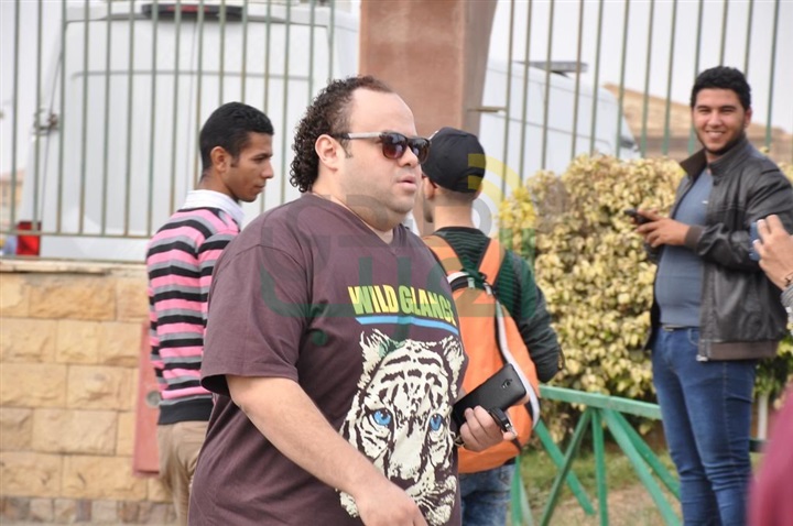 بالصور.. نجوم مصر في وداع الفنان محمود عبد العزيز بالصور.. نجوم مصر في وداع الفنان محمود عبد العزيز