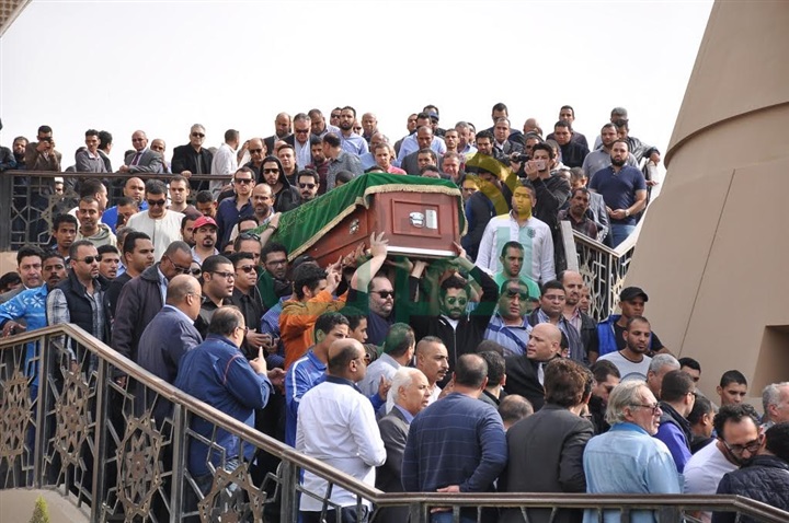 بالصور.. نجوم مصر في وداع الفنان محمود عبد العزيز بالصور.. نجوم مصر في وداع الفنان محمود عبد العزيز