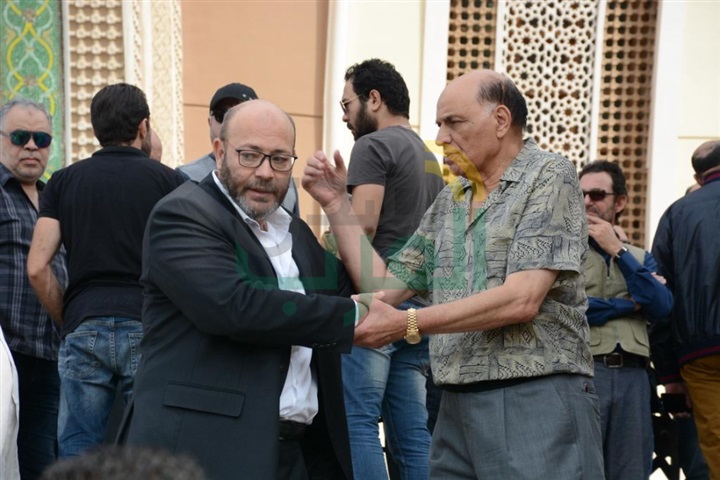 بالصور.. نجوم مصر في وداع الفنان محمود عبد العزيز بالصور.. نجوم مصر في وداع الفنان محمود عبد العزيز