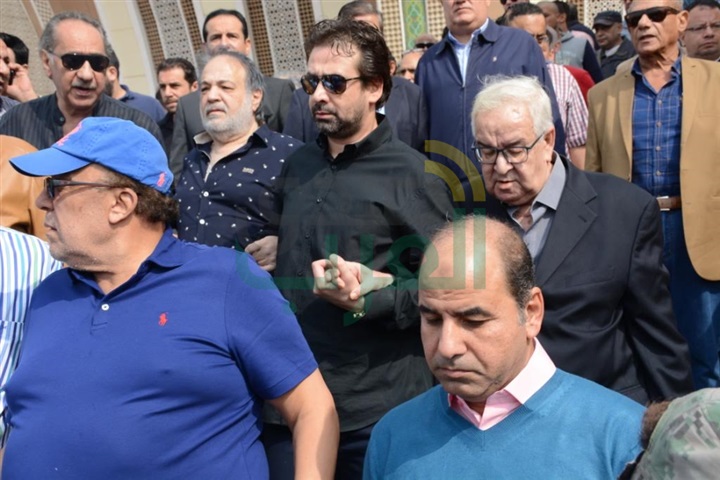 بالصور.. نجوم مصر في وداع الفنان محمود عبد العزيز بالصور.. نجوم مصر في وداع الفنان محمود عبد العزيز