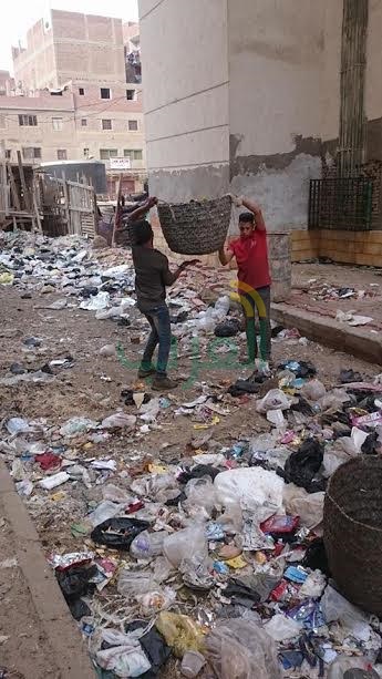 بالصور.. حملة نظافة مكبرة بمدينة الخصوص