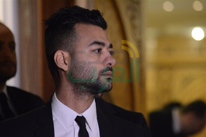 بالصور .. توافد النجوم في عزاء محمود عبد العزيز بالصور .. توافد النجوم في عزاء محمود عبد العزيز