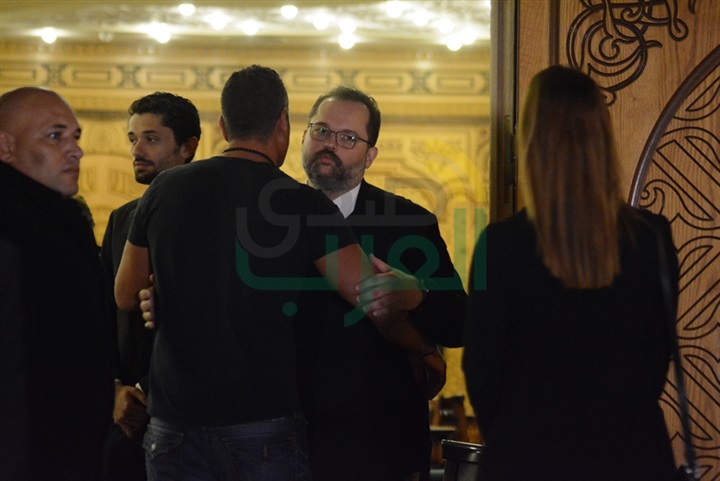 بالصور .. توافد النجوم في عزاء محمود عبد العزيز بالصور .. توافد النجوم في عزاء محمود عبد العزيز