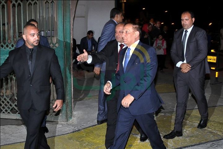 بالصور .. توافد النجوم في عزاء محمود عبد العزيز بالصور .. توافد النجوم في عزاء محمود عبد العزيز